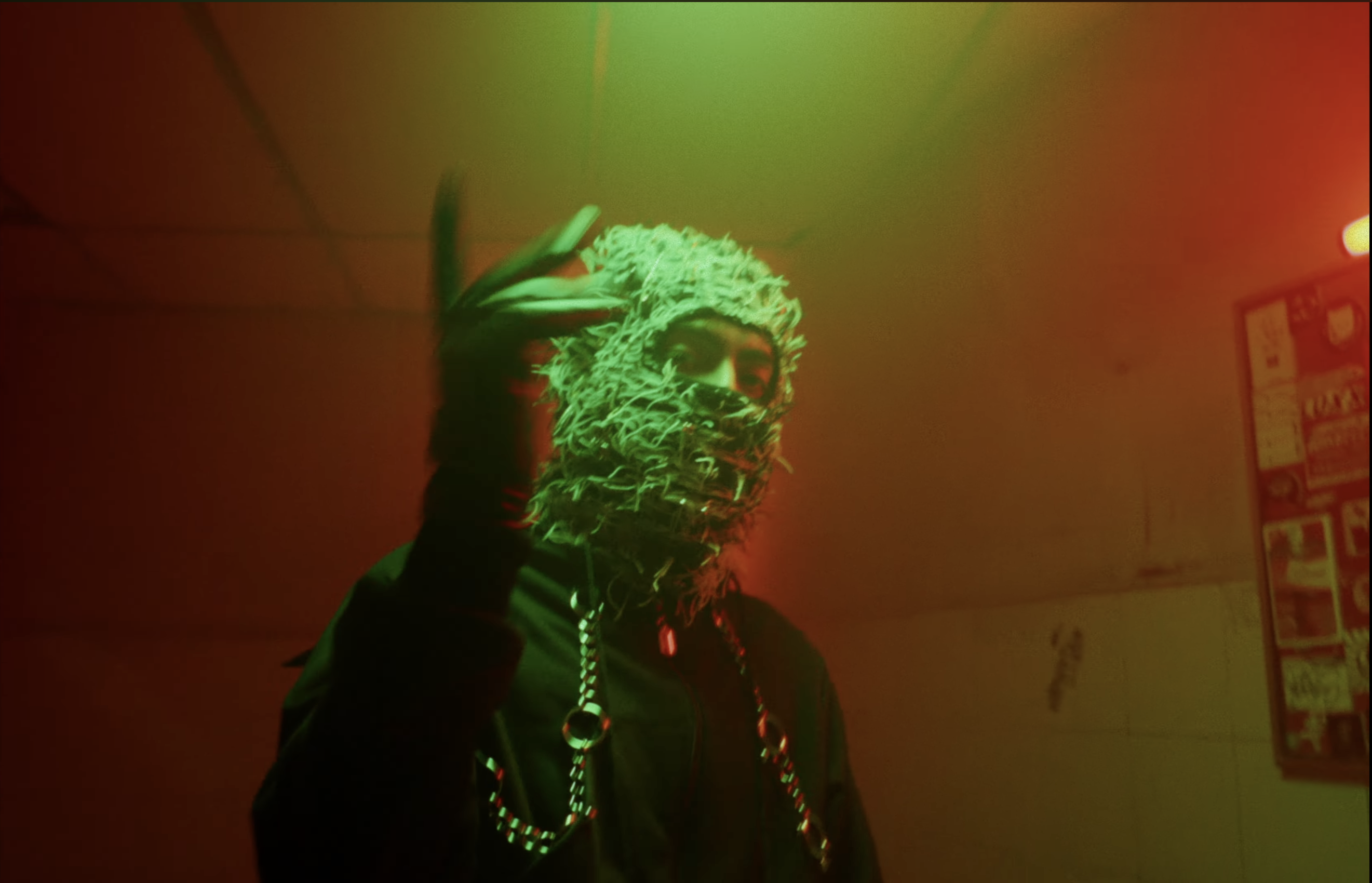 Videoclip «Bby Oficial» · Benja Chilling